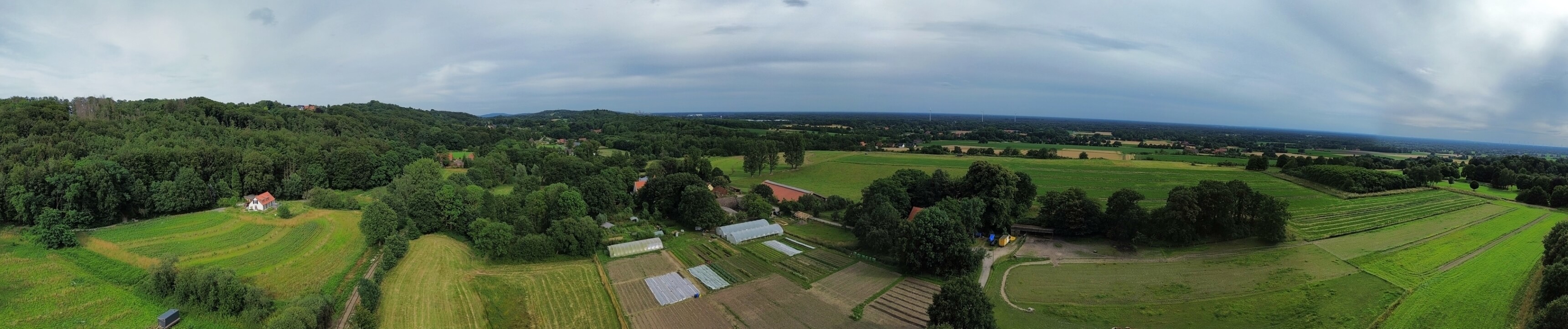 dji_fly_20240708_182240_96_1720456108361_pano_optimized_3440.jpg